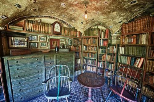 Библиотека в замке мерсера, США пенсильвания. 04