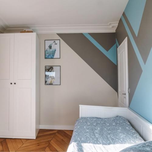 Дизайнер Екатерина Данилова сделала в парижской квартире легкую перепланировку и оформила интерьер под кодовым названием Цветы и Птицы. 07