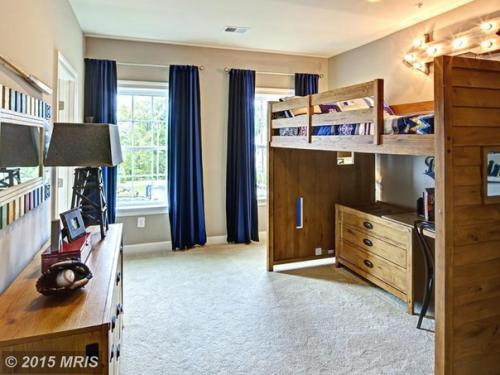 Детская комната - это самое мобильное помещение в доме: дети растут, и интерьер должен меняться вместе с ними и подстраиваться под их потребности. 07