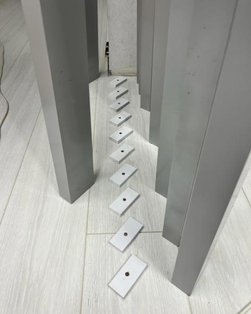 Алюминиевые реечные перегородки с подсветкой. 04