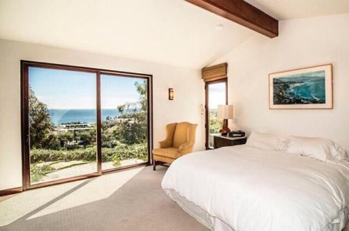 Роберт дауни - младший купил виллу как у тони старка. 04