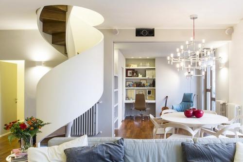 Двухуровневая квартира с террасой в Милане. 02