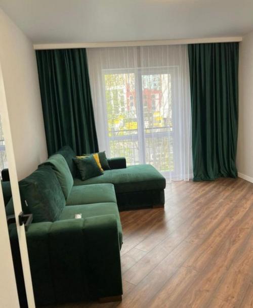 Просторная квартира. Современная. 02