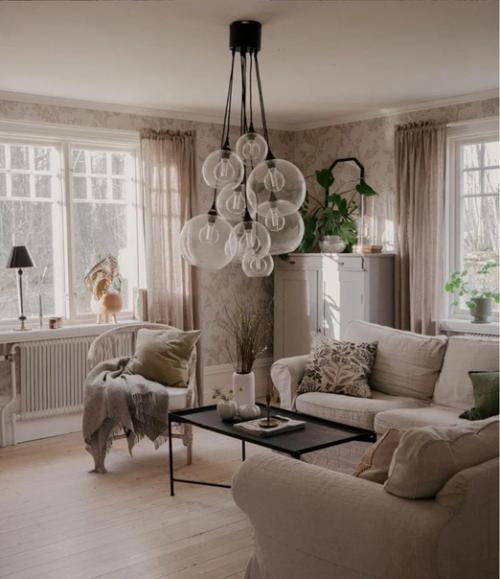 Обветшалый дом за 10 лет превратился в сказочный. 07