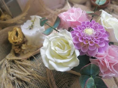 Интерьерный букет из цветов ручной работы из фоамирана, прекрасно дополнит и украсит интерьер столовой, гостинной или спальни. 04