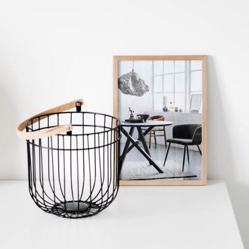 Простой скандинавский интерьер, мебель и декор известных бюджетных брендов. 07