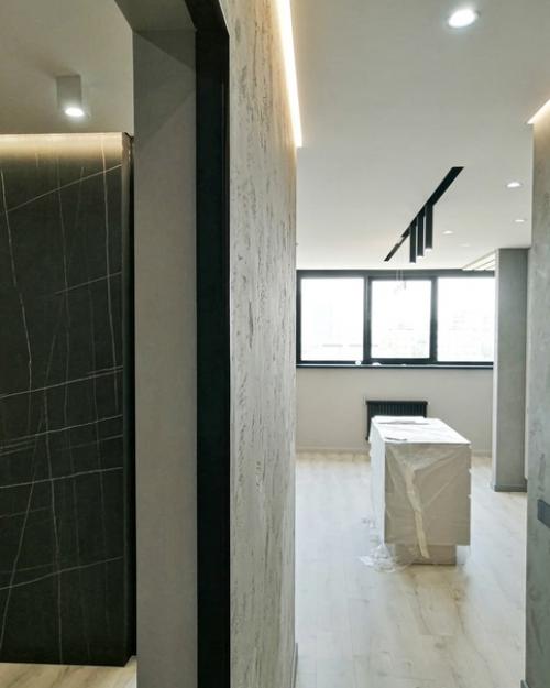 Вот и подоспела промежуточная реализация другого проекта - союз дерева и камня на 55 м 2! 07