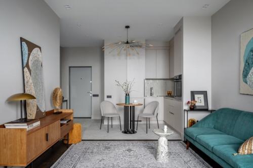 Гармоничный интерьер 1-комнатной квартиры 42, 6 м 2 в Москве.