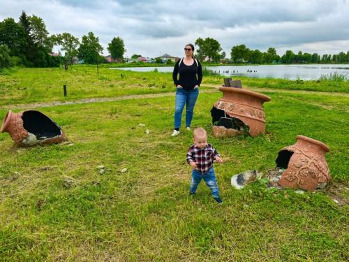 По дороге домой нас словно магнитом притянуло к отворотке на село с многообещающим названием великое! 05