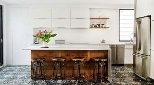 Дом в рустикальном стиле из дерева и стали. 01