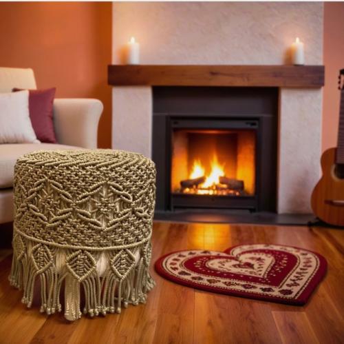 Макраме - это древнее искусство, которое сейчас переживает свое второе рождение. 02