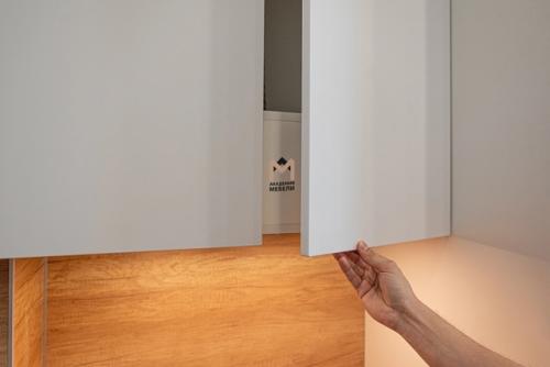 В нашем новом проекте размер современной и лаконичной кухни составляет 2290/2190 мм. 02