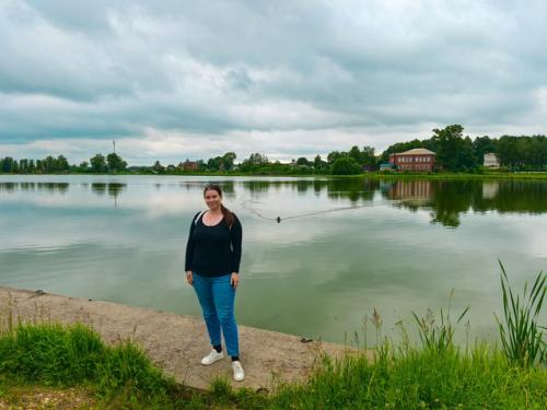 По дороге домой нас словно магнитом притянуло к отворотке на село с многообещающим названием великое! 01