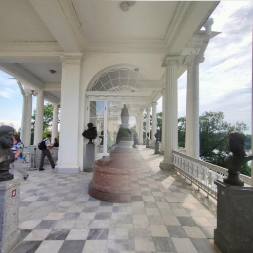 Летняя прогулка по екатерининскому парку: гармония истории и природы. 01