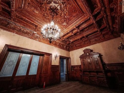 Особняк купцов Брусницыных - одна из самых интересных и необычных достопримечательностей Санкт-петербурга. 08