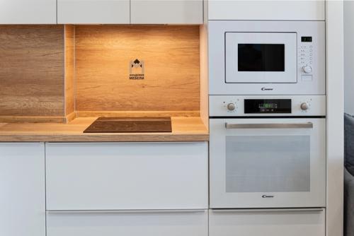 В нашем новом проекте размер современной и лаконичной кухни составляет 2290/2190 мм. 05