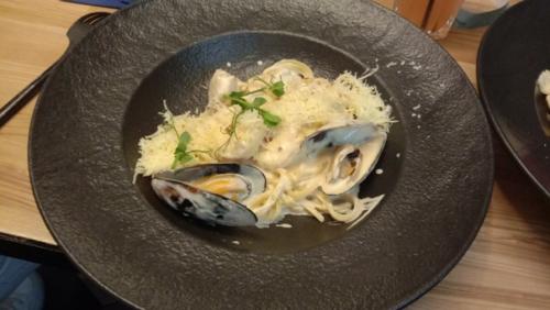 Ну а здесь побывали дружной компанией в прекрасном месте - ресторан мировой кухни едатека. 02