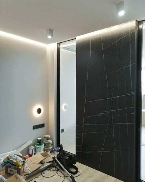 Вот и подоспела промежуточная реализация другого проекта - союз дерева и камня на 55 м 2! 08