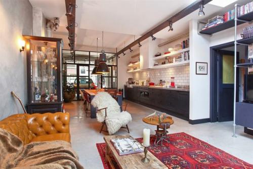 Бывший гараж в Амстердаме. 04