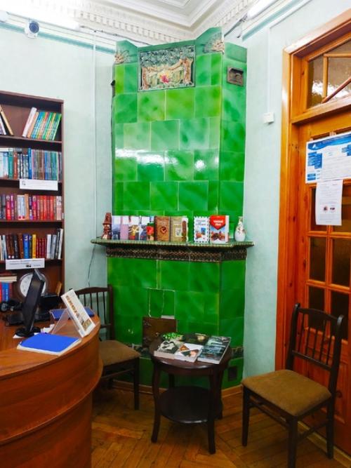 Хочу поделиться впечатлениями об одной очень интересной экскурсии по библиотеке имени а. П. Гайдара:,, библиотека и доходный дом купцов Колобовых. 02