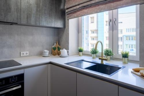 Кухничереповец. В том случае, если вы расположили мои ку у окна, штора должна быть легкои. 02