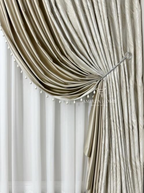 Обзор штор для интерьера в современный классике, отшили мы их для огромной гостиной и у клиента будет возможность задекорировать их по настроению. 02