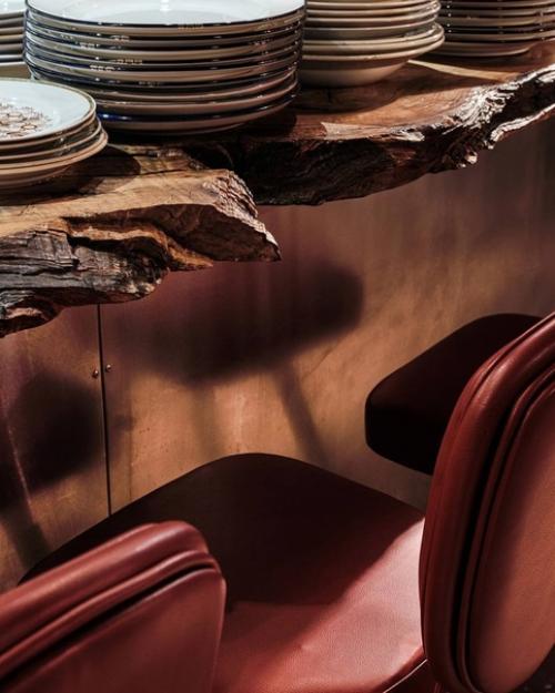 Три ресторана Петербурга, куда приходят не только за авторскими блюдами. 03