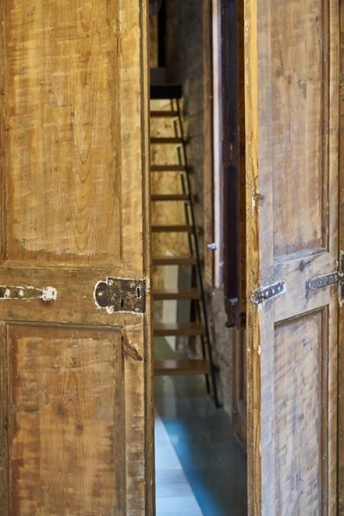 Rosic Apartment: квартира в одном из старинных зданий Барселоны // 02. 06