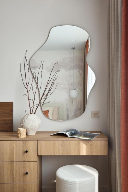 Из однокомнатной квартиры во второсортной панельке удалось сделать полноценную Двушку с тремя окнами и ощущением простора. 04