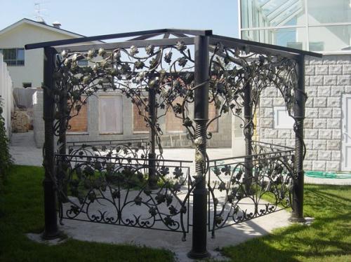 Компания Kovka Technology осуществляет оперативное и качественное изготовление кованых изделий различной сложности, дизайна и в любых объемах. 05