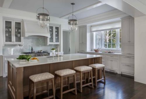 На берегу озера в новой Англии расположился великолепный особняк, спроектированный Mellowes & Paladino Architects. 05