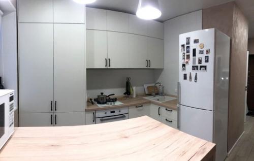 Вот такая белоснежная кухня на ваш суд. 02