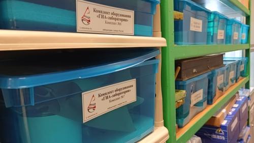 Яркие краски новых кабинетов центра Точка Роста, созданных в болоховской оош номер 2, непременно обеспечат позитивный настрой на постижение наук! 03