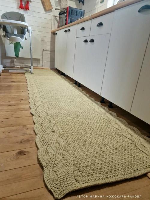 Когда я только выпустила мк Дорожки с Косами, думала - ну будет лежать в прихожей. 04