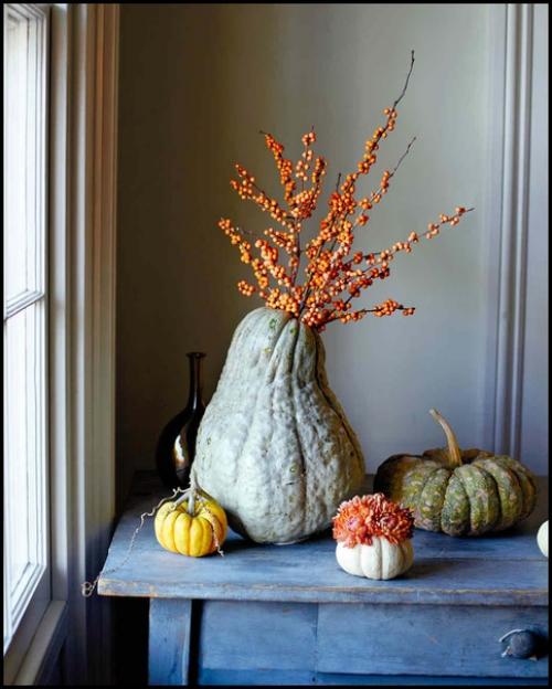 Осень уже не за горами: прохладный, чуть горьковатый воздух и шорох опавших листьев под ногами. 07