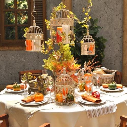 Осень уже не за горами: прохладный, чуть горьковатый воздух и шорох опавших листьев под ногами. 02