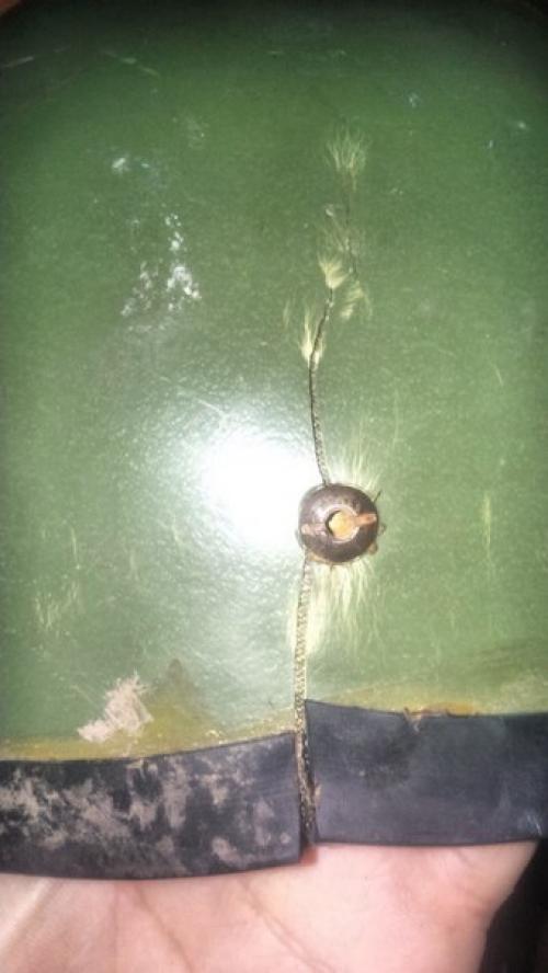 Трофейный шлем украинского военнослужащего 128-й отдельной горно - пехотной бригады. 04