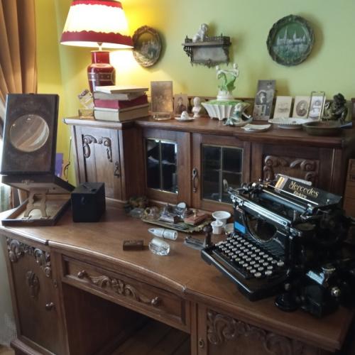 Пожалуй, самое яркое впечатление в Калининграде произвело на нас посещение музея - квартиры Altes Haus (в переводе с немецкого старый дом. 05