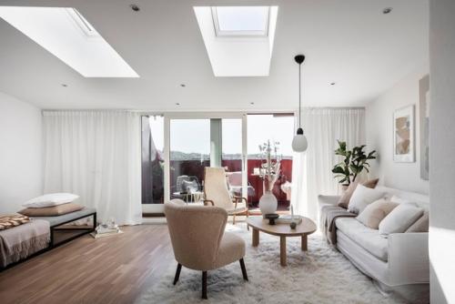 Кто знает, возможно современный Карлсон под крышей жил бы примерно так. 02