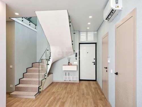 75 миллионов стоит элитная пятикомнатная квартира на улице газовиков. 06