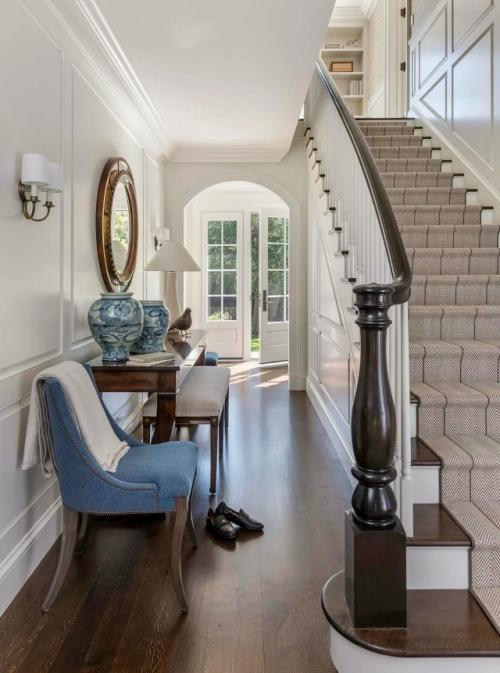 На берегу озера в новой Англии расположился великолепный особняк, спроектированный Mellowes & Paladino Architects. 07