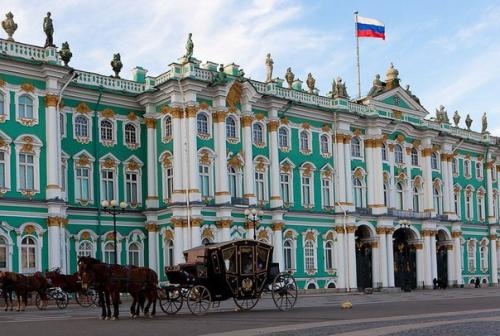 Прогулка по дворцовой набережной. 02