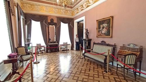 В поездке по Беларуси решили заехать краем в могилёвскую область чтобы посмотреть красивейший дворцово-парковый комплекс Булгаков в жиличах. 01