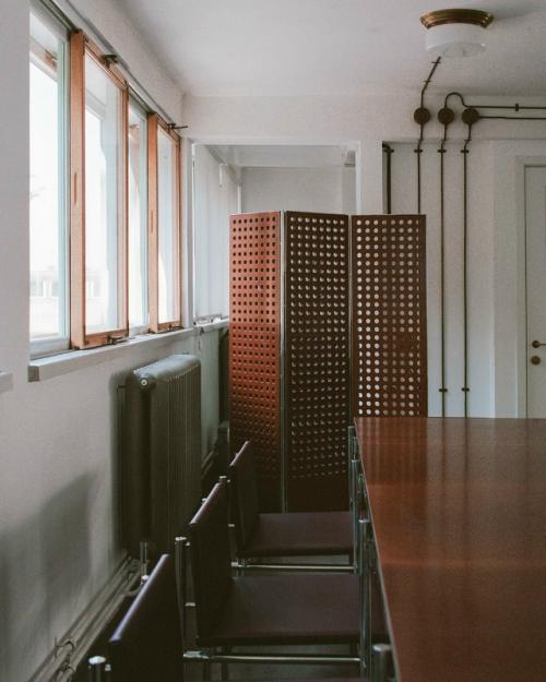 Михаил хвалебнов: мебель для кафе дома наркомфина. 03