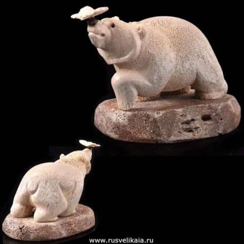 Художественная обработка бивня мамонта является древнейшим и интереснейшим видом народного декоративного искусства России. 02