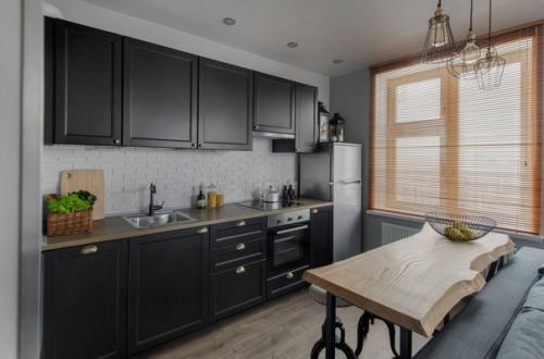 Современный, средне - бюджетный интерьер квартиры - студии площадью 33 кв. 01