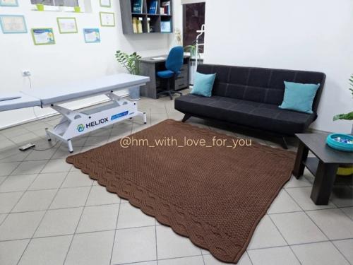 Когда я только выпустила мк Дорожки с Косами, думала - ну будет лежать в прихожей. 08