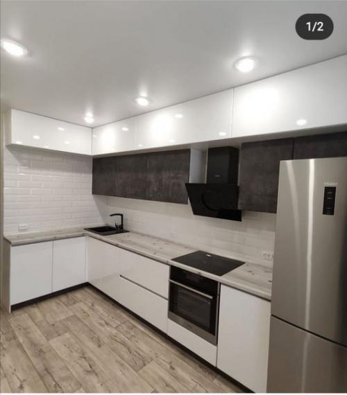 Видно, что много вложили в эту кухню. 02