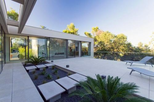 Архитекторы Agency Brengues Le Pavec представили проект Maison ART в сен - Клеман - де - ривьер, Франция. 01