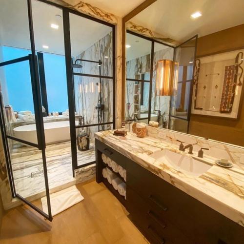 Интерьер квартиры известной модели Джиджи хадид, которая придумала всё сама. 03